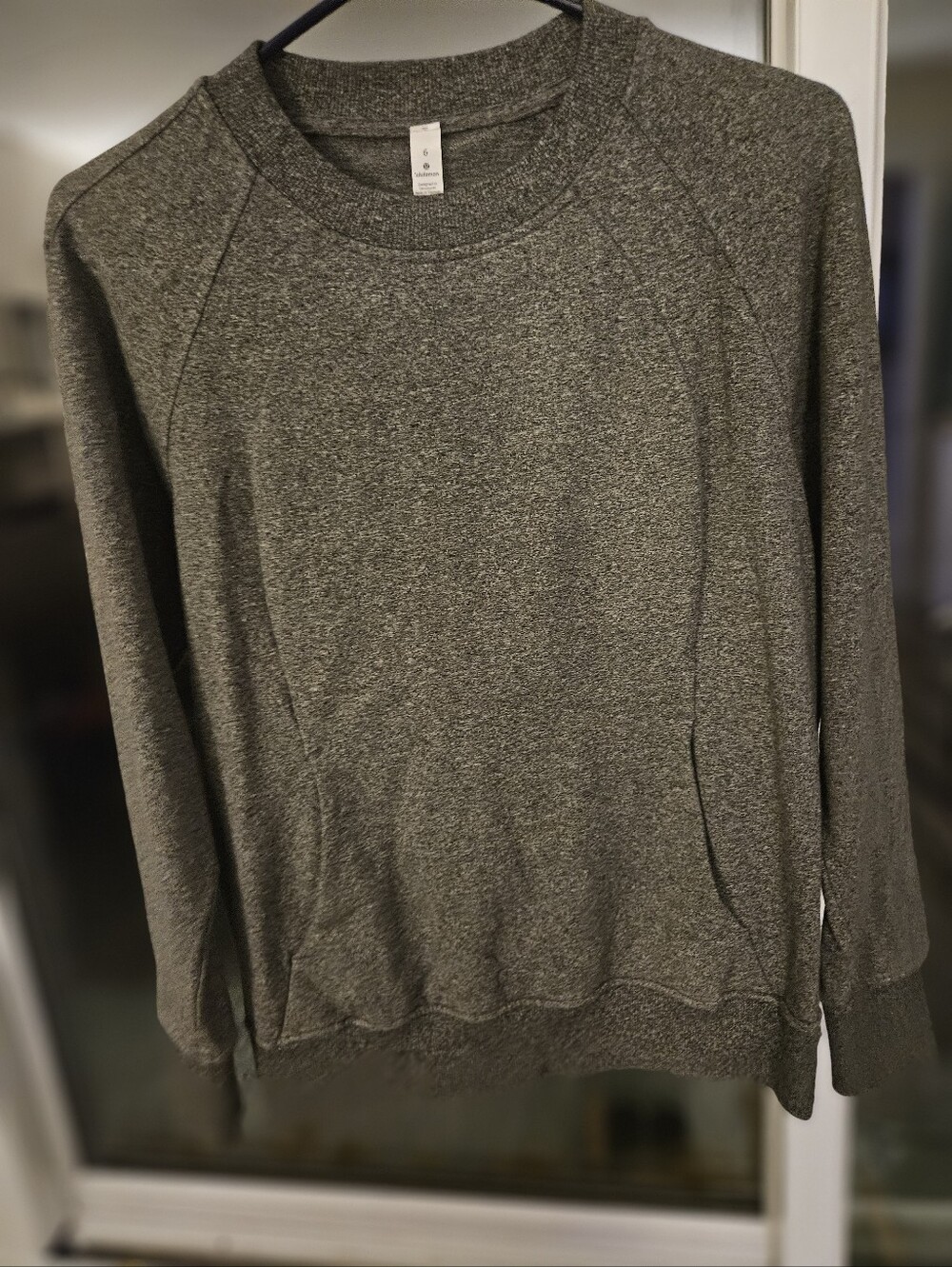 lululemon athletica Womens Gray Heather Crewneck Sweater Size 6